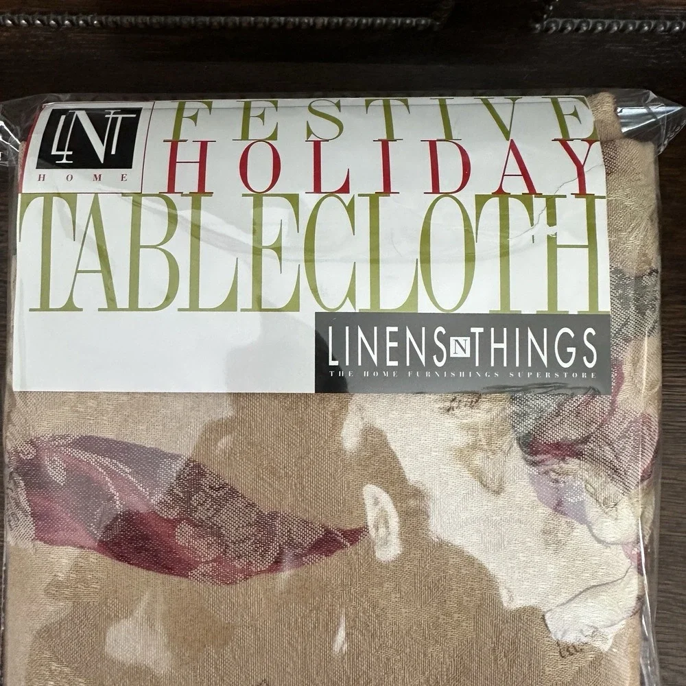 Linens N Things Holiday Tablecloth 60x120 Inch Cheribini Antique Gold Oblong New